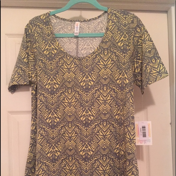 LuLaRoe Tops - NWT 2@$25 Perfect Tee LuLaRoe Sz S